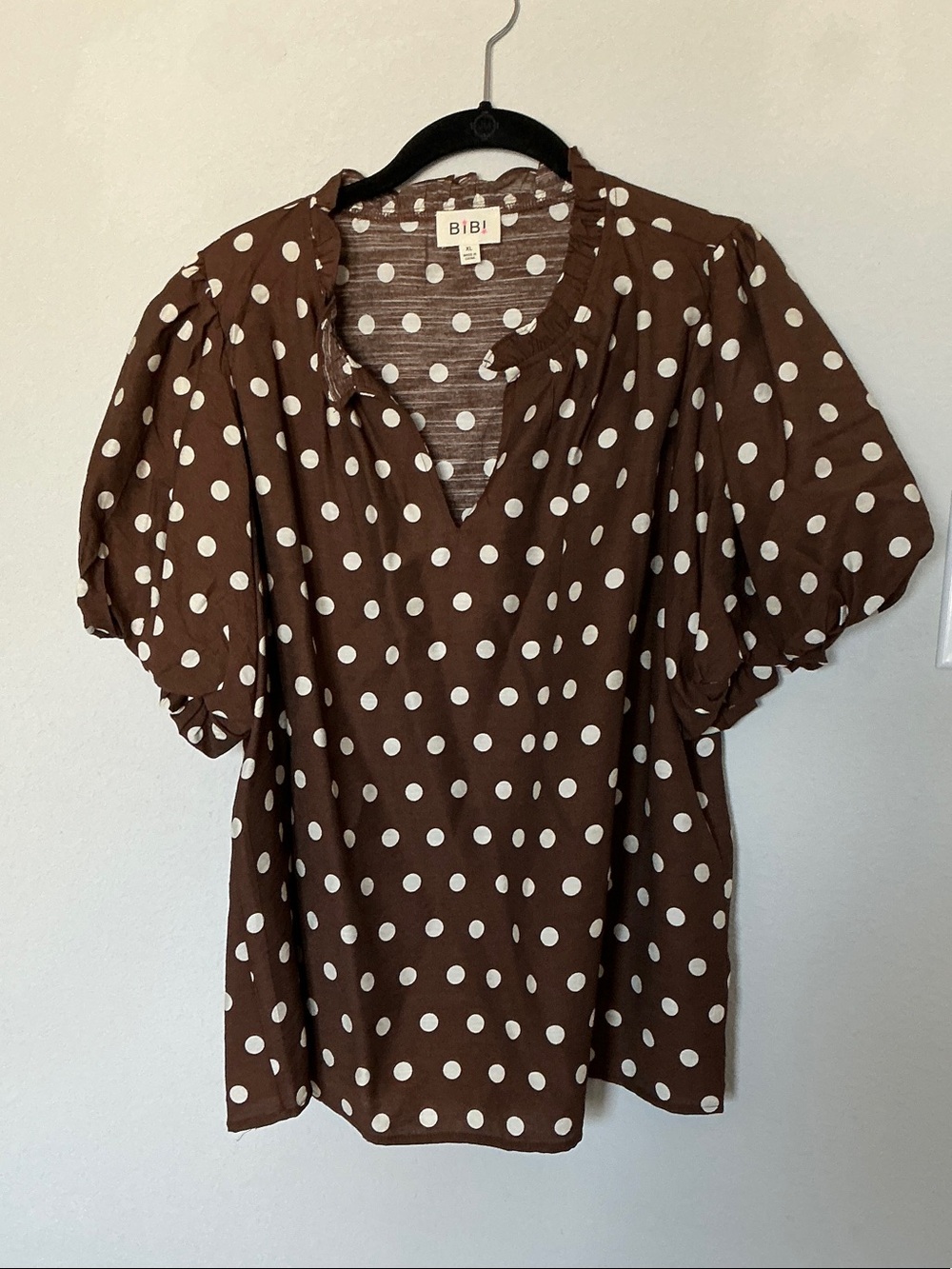 BiBi Brown Polka Dot V-Neck Puff Sleeve Blouse